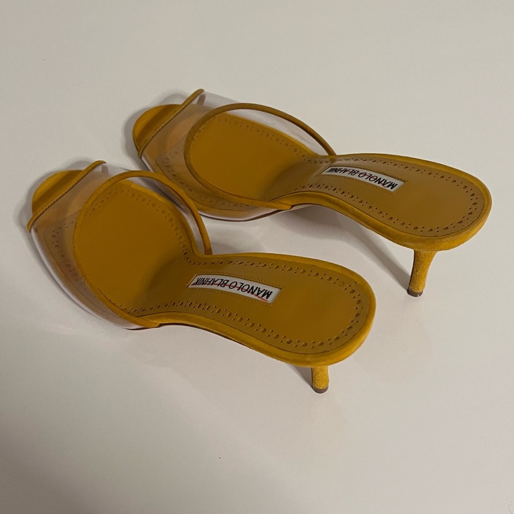Manolo Blahnik Mustard Yellow Women's Mules - Picture 4 of 9